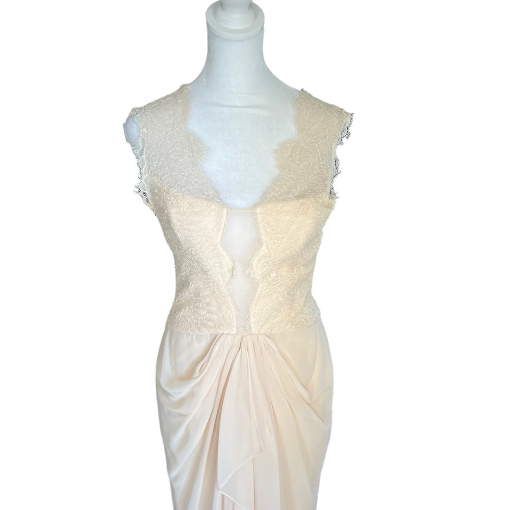 BCBGMAXAZRIA - Brandy Vanilla Draped
Lace Bodice Gown Sz 4 - Picture 4 of 15